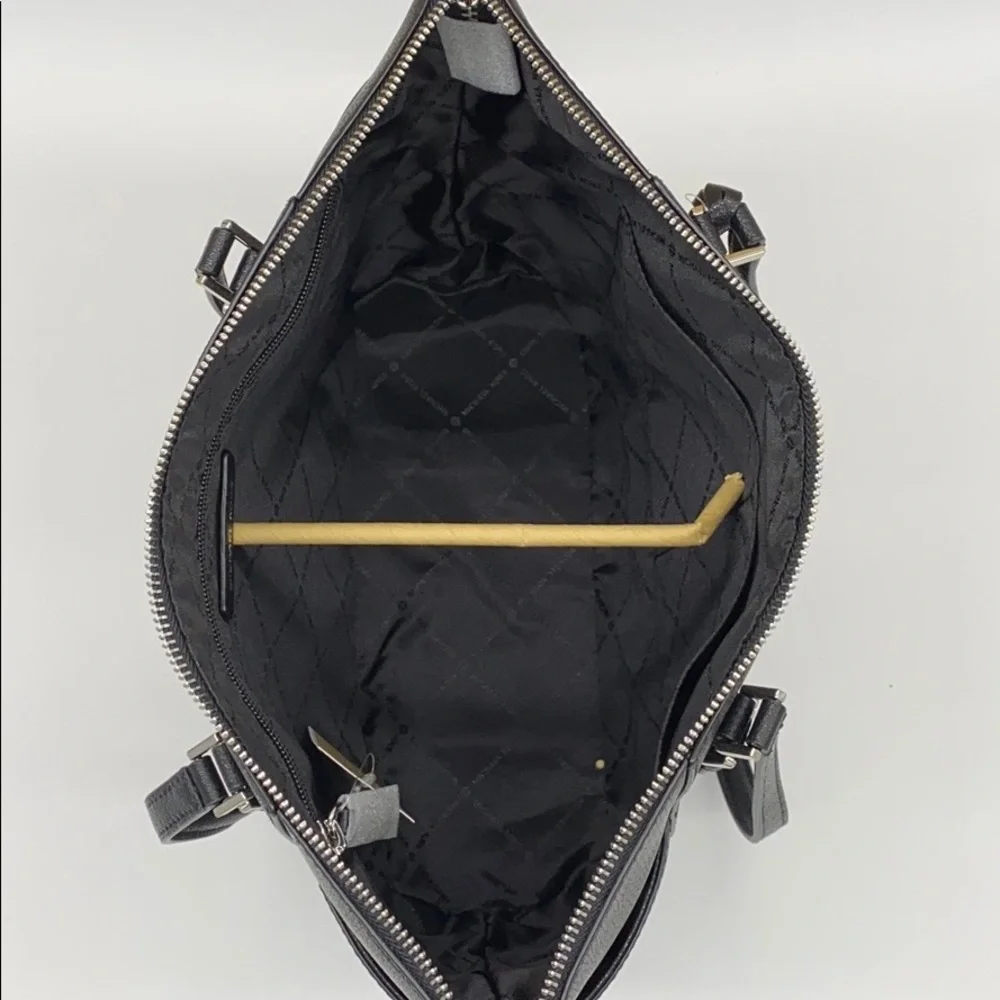 MICHAEL KORS CHARLOTTE LARGE TOP ZIP TOTE BLACK - Picture 12 of 16